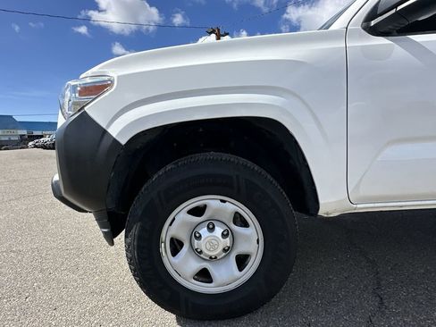 Used 2023 Toyota Tacoma SR image 18