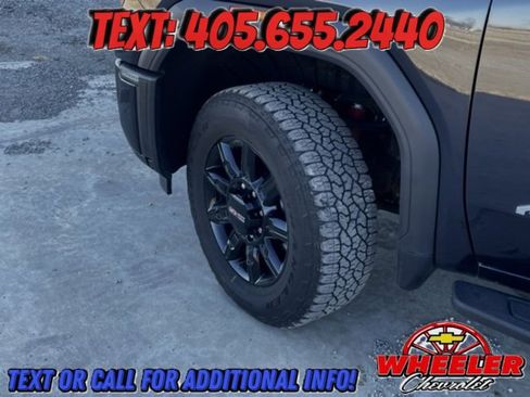 Used 2025 GMC Sierra 2500 AT4 w/ AT4 Premium Plus Package image 28