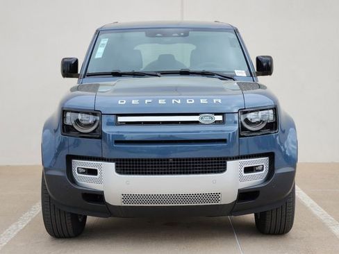 Used 2024 Land Rover Defender 110 S image 2