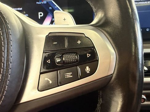 Used 2024 BMW X5 xDrive40i w/ M Sport Package image 18