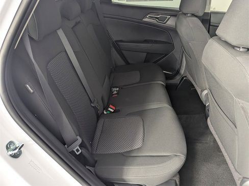 New 2026 Kia Sportage LX image 32