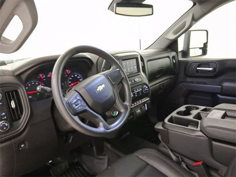 Used 2025 Chevrolet Silverado 2500 W/T w/ WT Convenience Package image 18