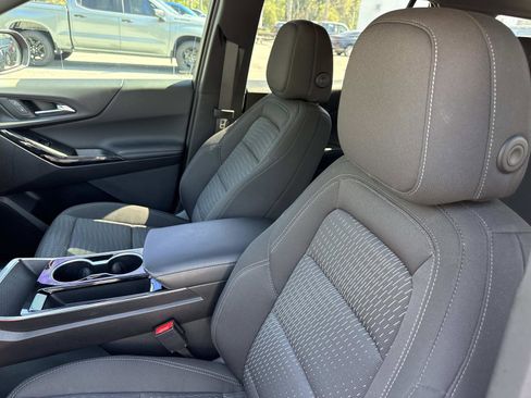 Used 2025 Chevrolet Equinox LT image 20