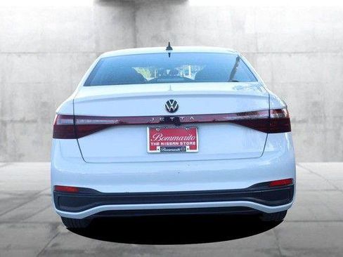 Used 2025 Volkswagen Jetta Sport FWD image 6