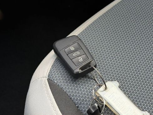 Used 2026 Volkswagen Taos S FWD image 17