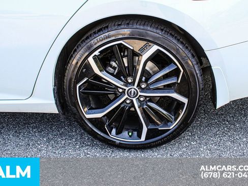Used 2025 Nissan Altima 2.5 SR FWD image 13
