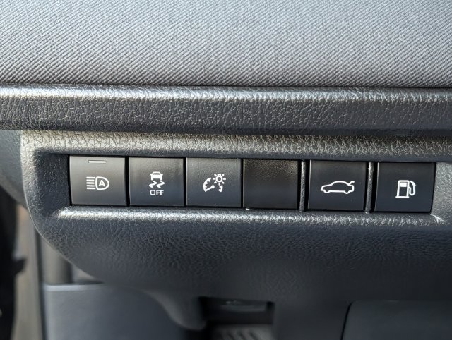 Used 2025 Toyota Camry LE FWD image 23