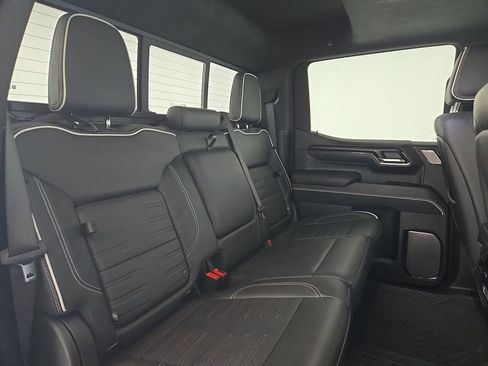 Used 2024 GMC Sierra 1500 AT4X w/ AT4X AEV Edition image 33