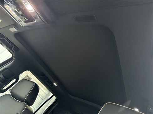 New 2026 Chevrolet Suburban Premier image 20