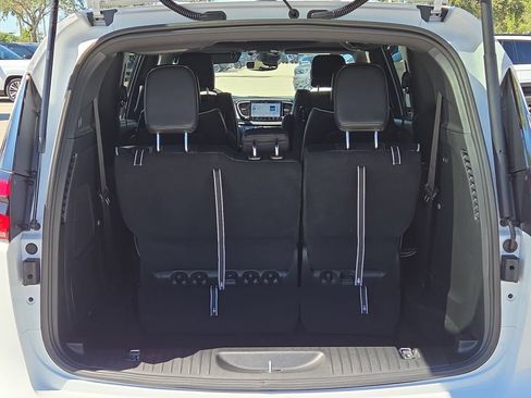 New 2026 Chrysler Pacifica Limited w/ Uconnect Theater Family Group FWD image 13