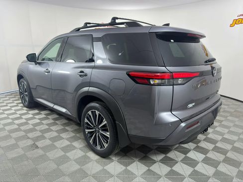 New 2026 Nissan Pathfinder Platinum image 3