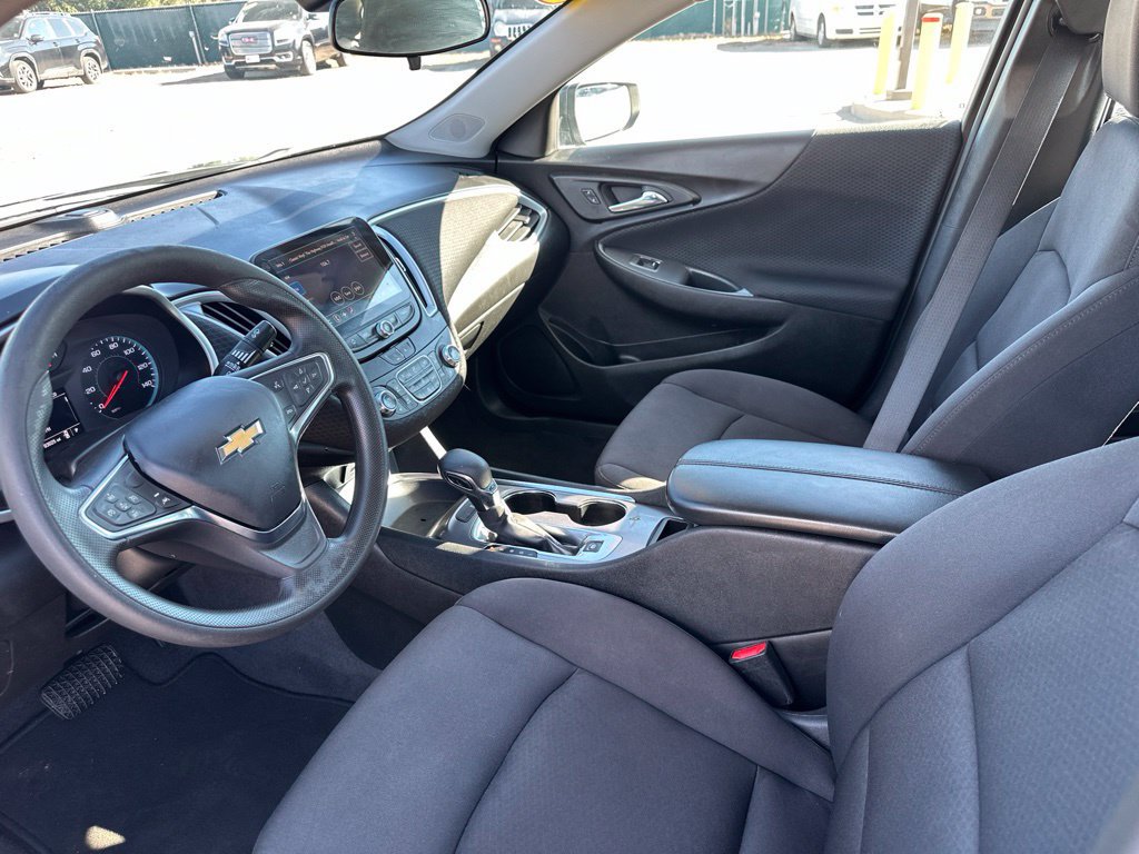 Used 2023 Chevrolet Malibu LT FWD image 13