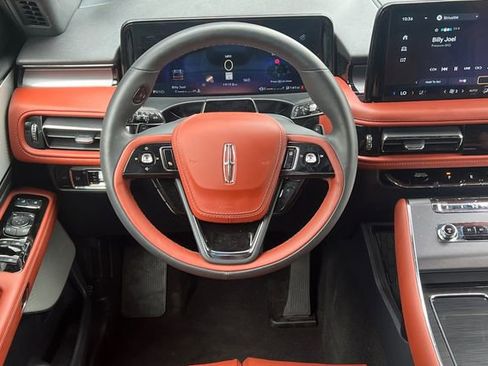 Used 2025 Lincoln Aviator Reserve w/ Equipment Group 201A image 12