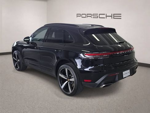 Used 2026 Porsche Macan AWD/4WD image 3