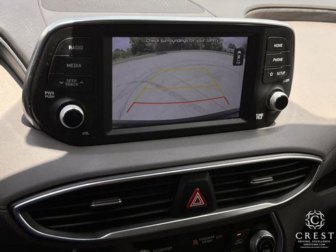 Used 2019 Hyundai Santa Fe Limited FWD image 18