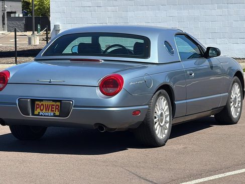 Used 2005 Ford Thunderbird RWD image 4