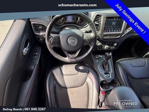 Used 2020 Jeep Cherokee Trailhawk w/ Cold Weather Group AWD/4WD image 14