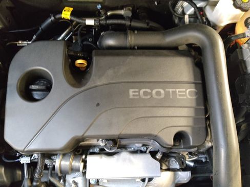 Used 2020 Chevrolet Equinox LT image 30