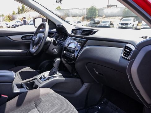 Used 2018 Nissan Rogue Sport S w/ S Appearance Package FWD image 19