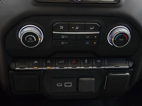 Used 2023 Chevrolet Silverado 1500 Custom RWD image 24