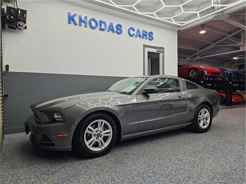 Used 2014 Ford Mustang Coupe w/ Equipment Group 102A RWD image 2