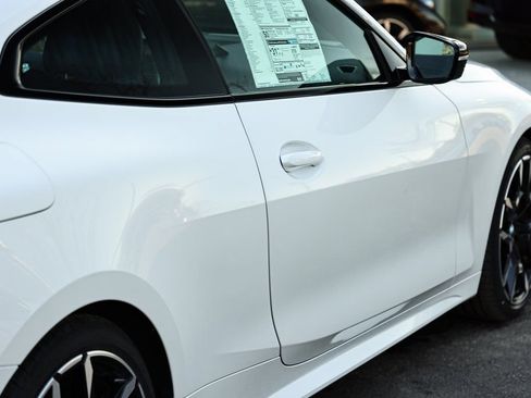 Used 2025 BMW 430i Coupe w/ M Sport Package RWD image 7