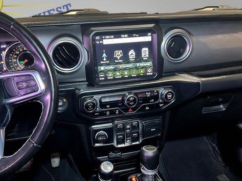 Used 2022 Jeep Gladiator Overland AWD/4WD image 11