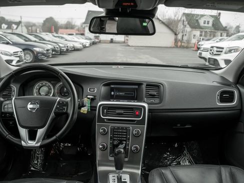 Used 2012 Volvo S60 T5 image 13