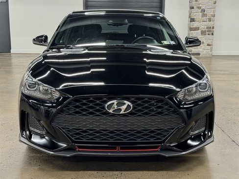 Used 2019 Hyundai Veloster Turbo image 2