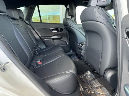 Certified 2025 Mercedes-Benz GLC 300 image 20