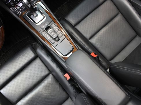 Used 2019 Porsche 911 Carrera w/ Sportdesign Package image 33