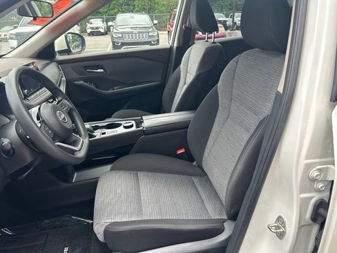 Certified 2023 Nissan Rogue SV AWD/4WD image 11