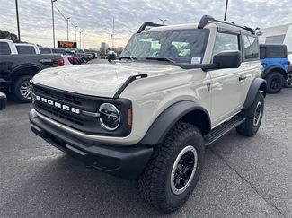 New 2025 Ford Bronco Base w/ Sasquatch Package video 3