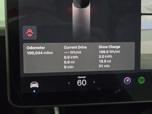 Used 2018 Tesla Model 3 Long Range RWD image 17