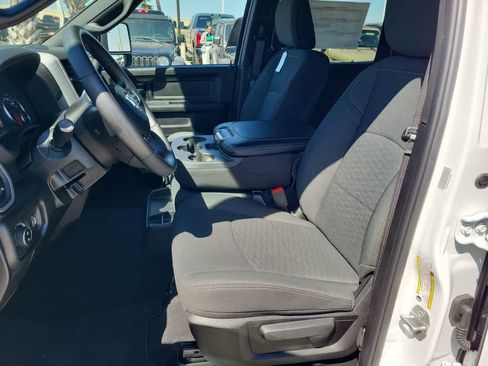New 2026 RAM 2500 Tradesman AWD/4WD image 19
