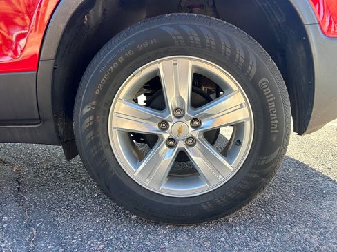 Used 2016 Chevrolet Trax LT w/ LT Convenience Package image 10