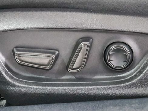 Used 2022 Toyota Camry SE w/ Carpet Mat Package (TMS) FWD image 20