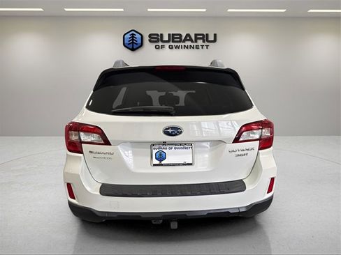 Used 2015 Subaru Outback 3.6R Limited image 4
