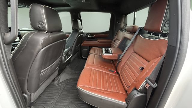 Used 2023 GMC Sierra 1500 Denali Ultimate AWD/4WD image 18