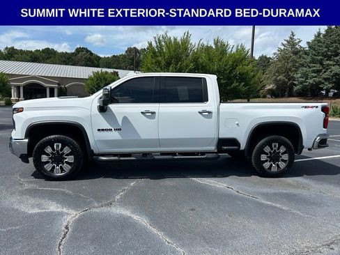 Used 2024 Chevrolet Silverado 2500 LTZ w/ LTZ Convenience Package AWD/4WD image 11