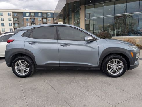 Used 2019 Hyundai Kona SE image 2