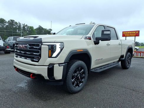 New 2026 GMC Sierra 2500 AT4 w/ Max Trailering Package AWD/4WD image 3