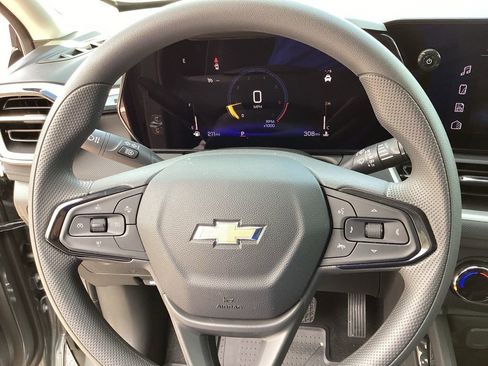 New 2025 Chevrolet TrailBlazer LS w/ LS Convenience Package image 17