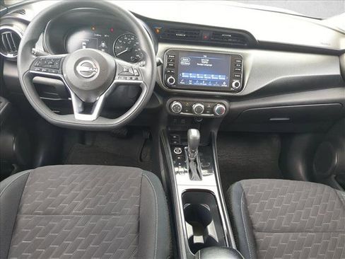 Used 2024 Nissan Kicks SV FWD image 17