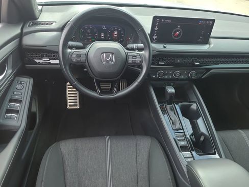 Used 2023 Honda Accord Sport image 11