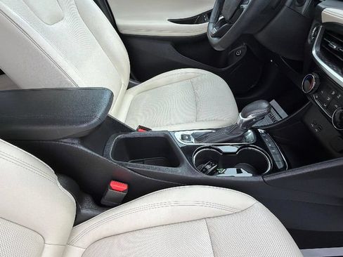 Used 2024 Buick Encore GX Sport Touring w/ Comfort Package AWD/4WD image 34