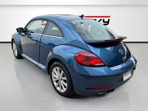 Used 2019 Volkswagen Beetle 2.0T SE FWD image 5
