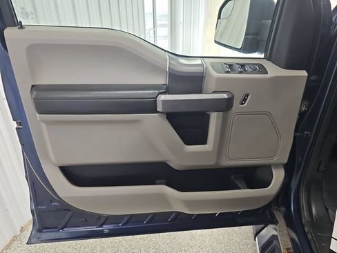 Used 2019 Ford F150 XLT w/ Equipment Group 302A Luxury AWD/4WD image 10
