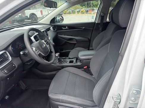 Used 2020 Kia Sorento L FWD image 10