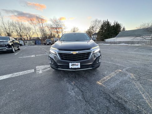 Used 2022 Chevrolet Equinox LT image 32